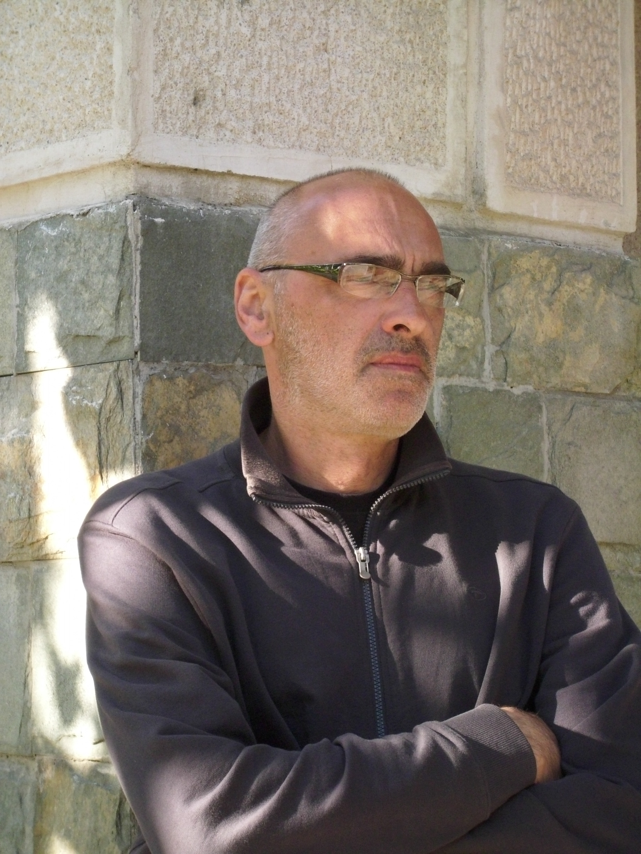 DEJAN ILIĆ, dobitnik nagrade "Risto Ratković" - Poeziija